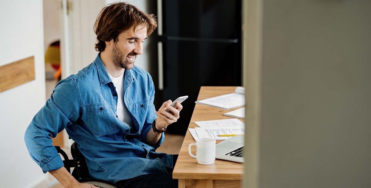 توزيع اجهزة تحكم بالهواتف الذكية عن طريق حركة الرأس لمرضى الشلل الرباعي (2016)